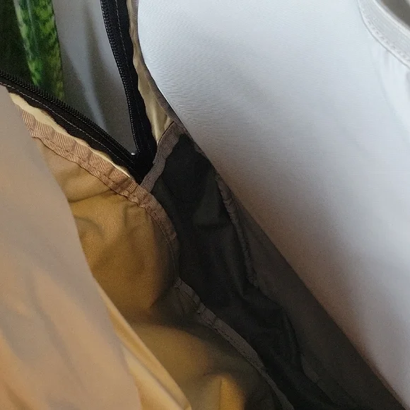 MEC Backpack - Picture 9 of 10